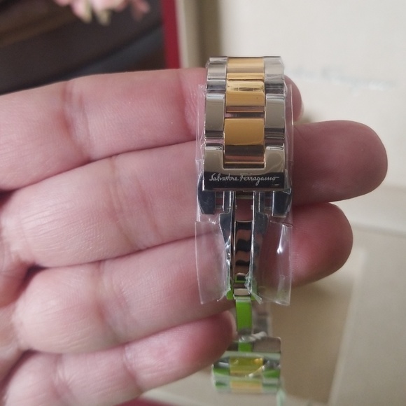 $1995 SALVATORE FERRAGAMO DIAMOND TWO TONE WATCH - Picture 8 of 8